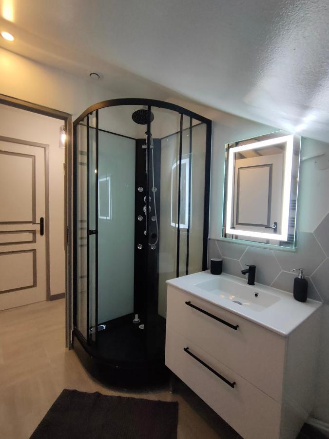 La Machine Sous Combles Apartment Exterior photo